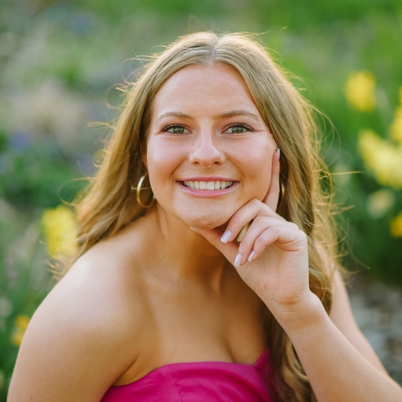 Meet your Posher, Meredith - Picture 1 of 13